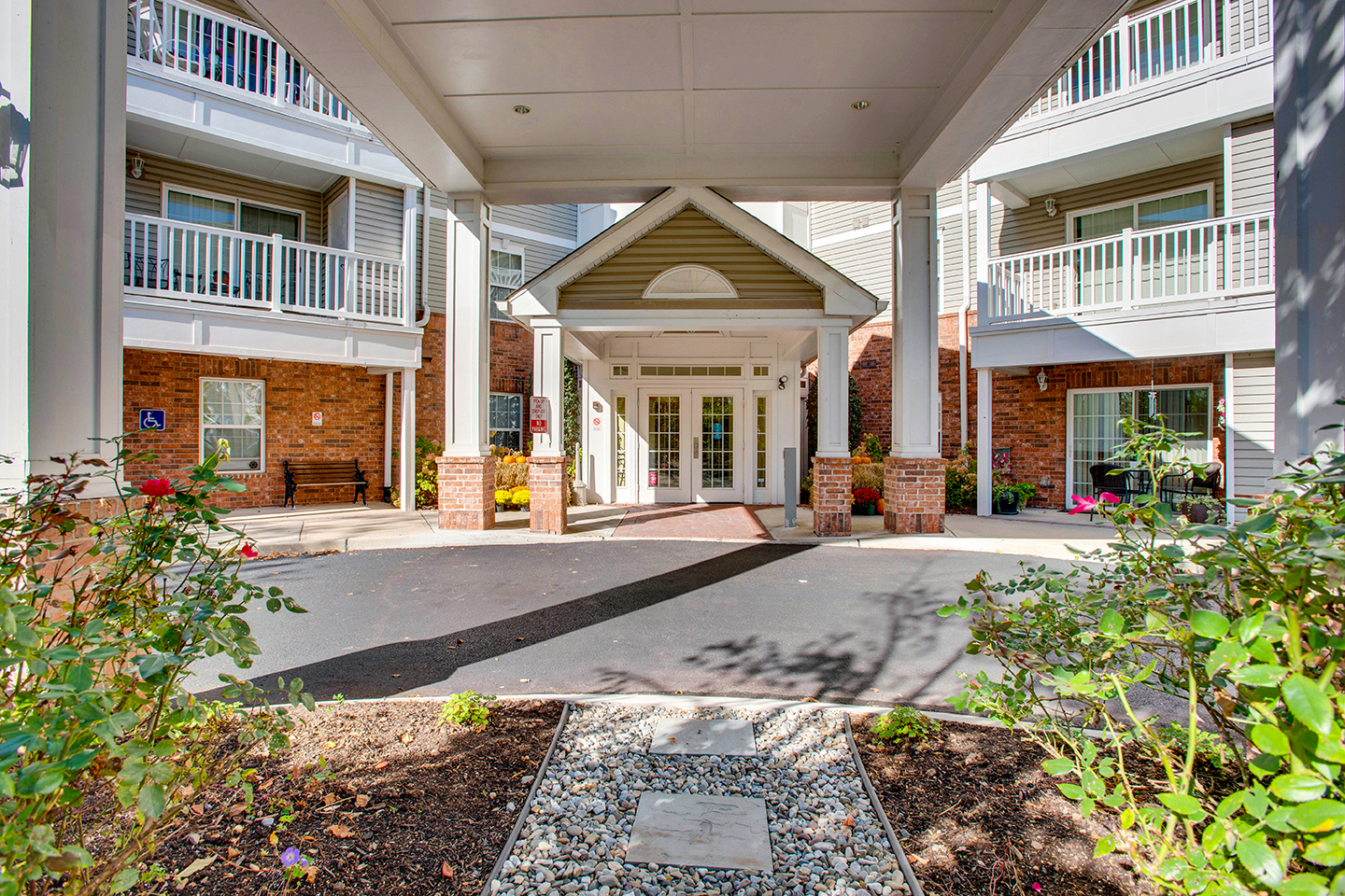 brookshireseniorapts.com logo