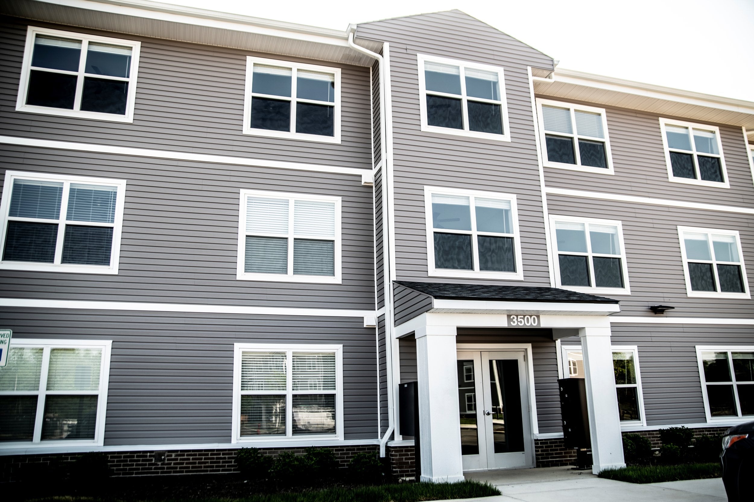 Riverbend Flats community
