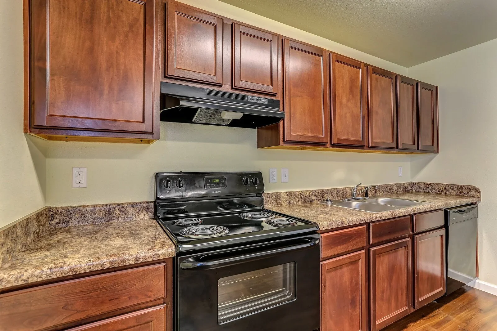 Apartment kitchen at Hallmark Station