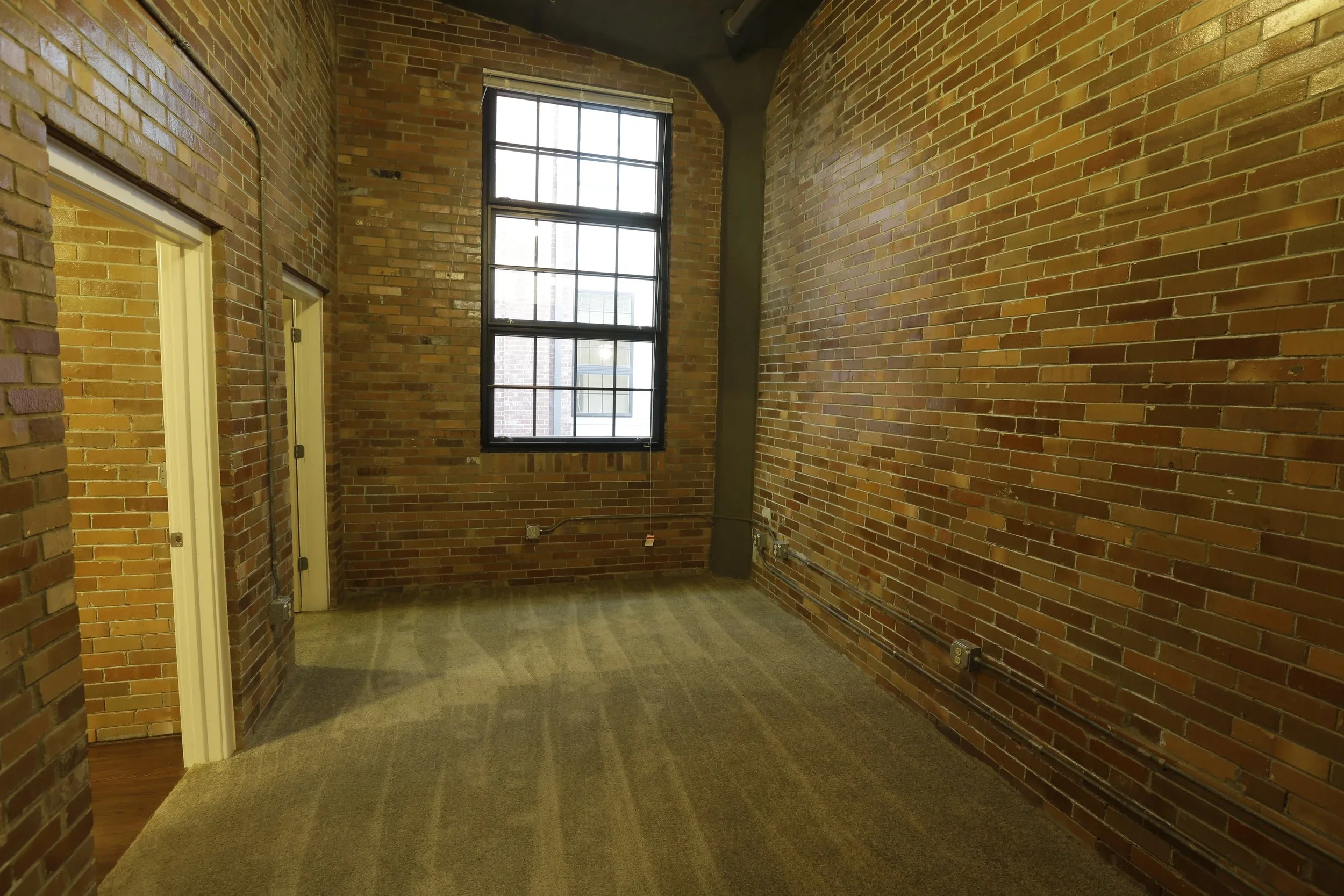Illinois Street Senior gallery 8