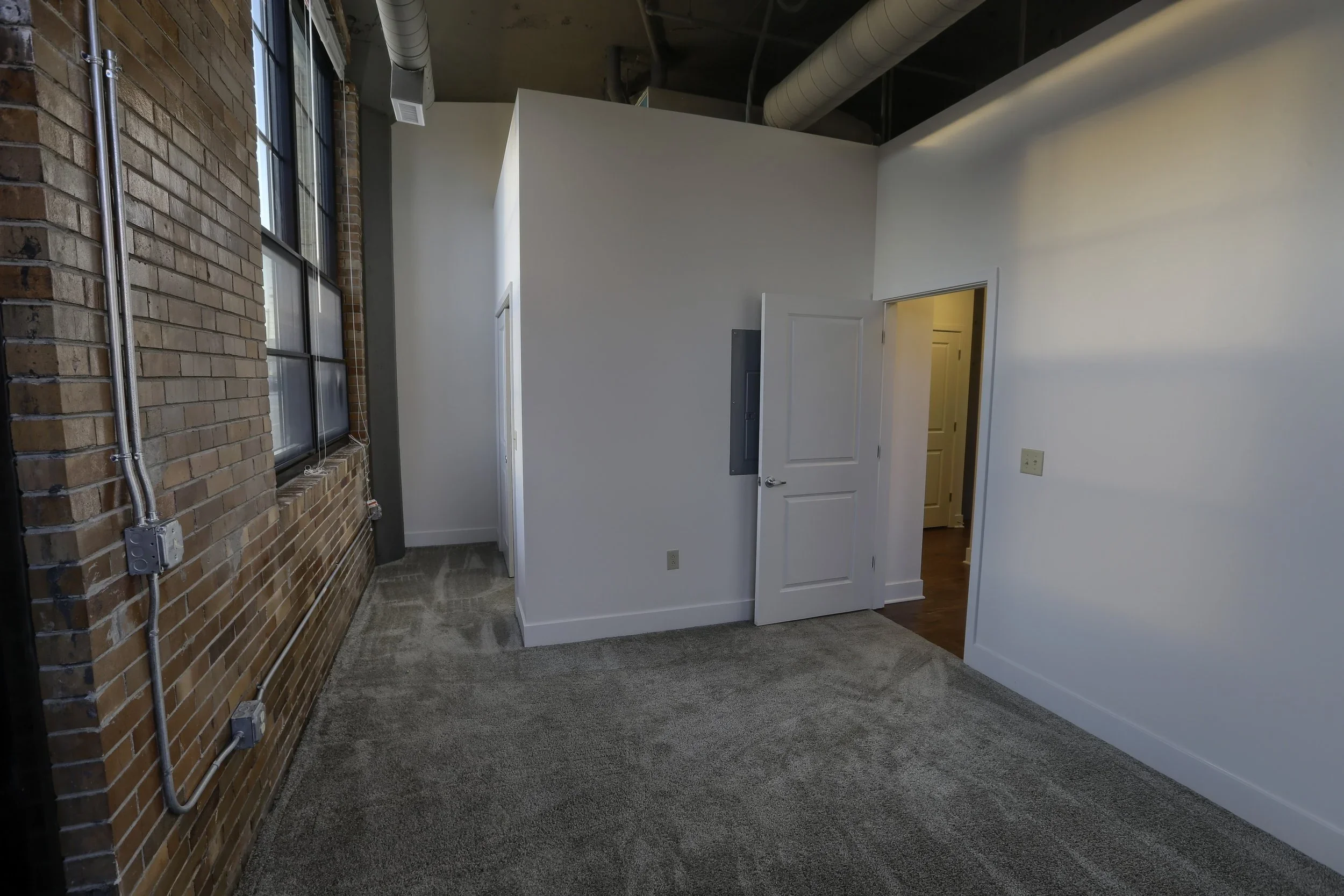 Illinois Street Senior gallery 18