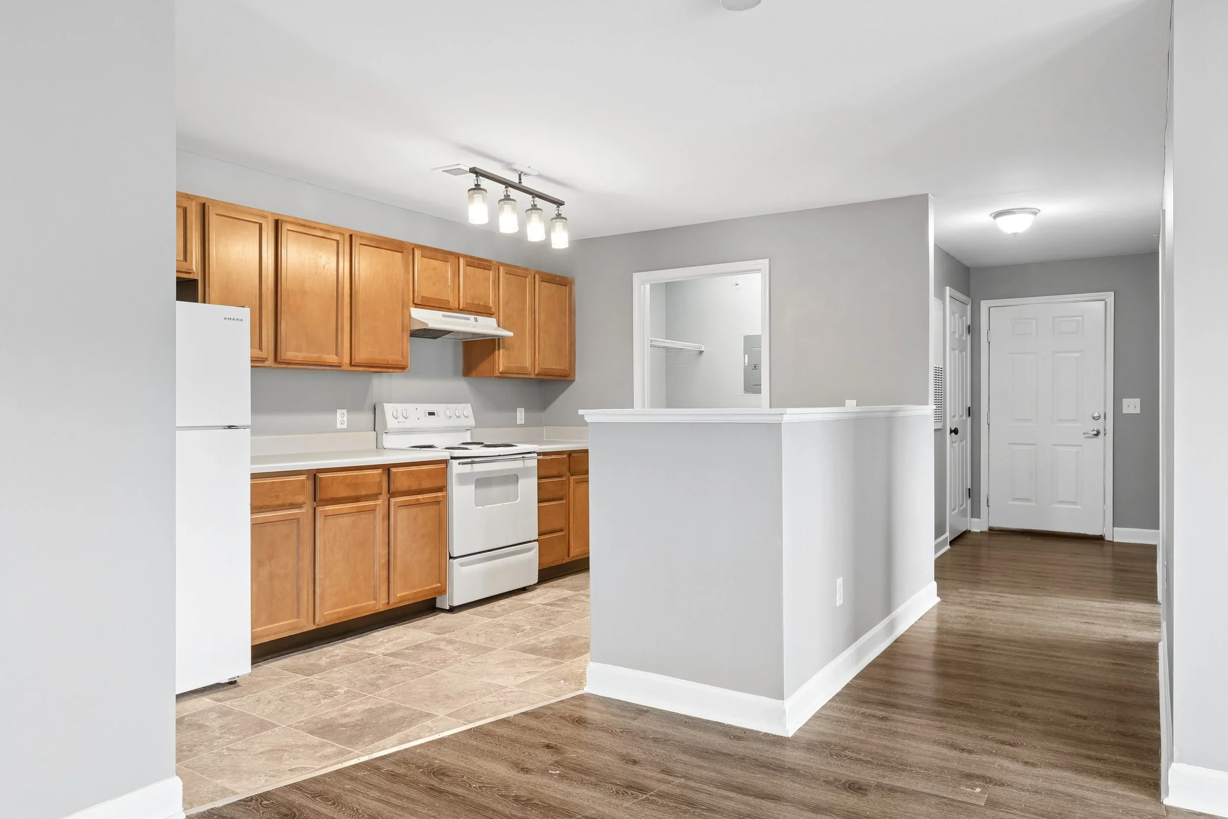Royce Hill Apartments community photo
