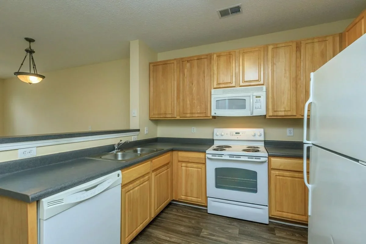 Heritage Station Senior kitchen