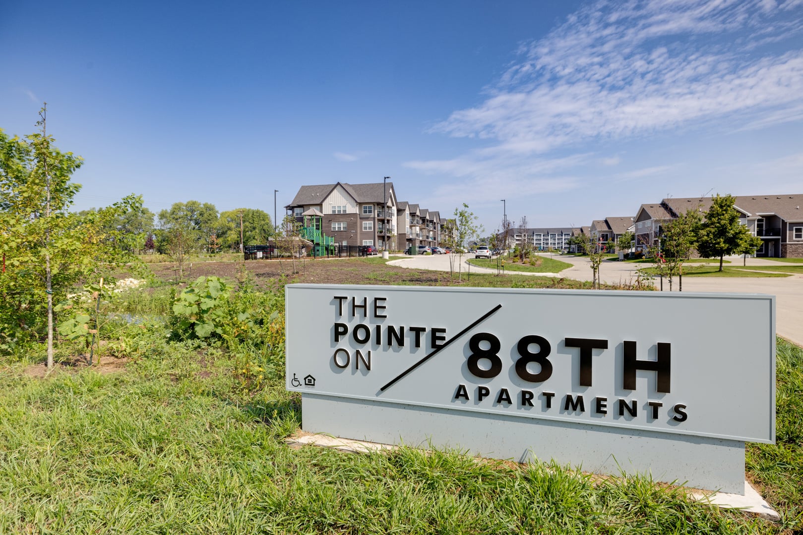 Pointe on 88th gallery 1