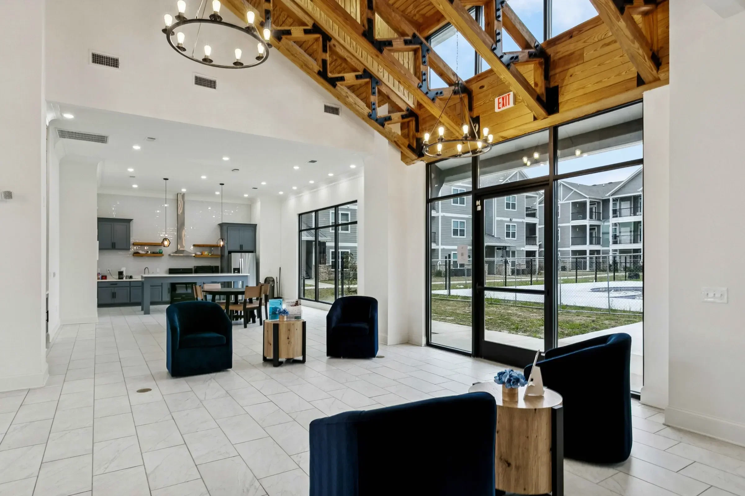Sherwood Oaks gallery image