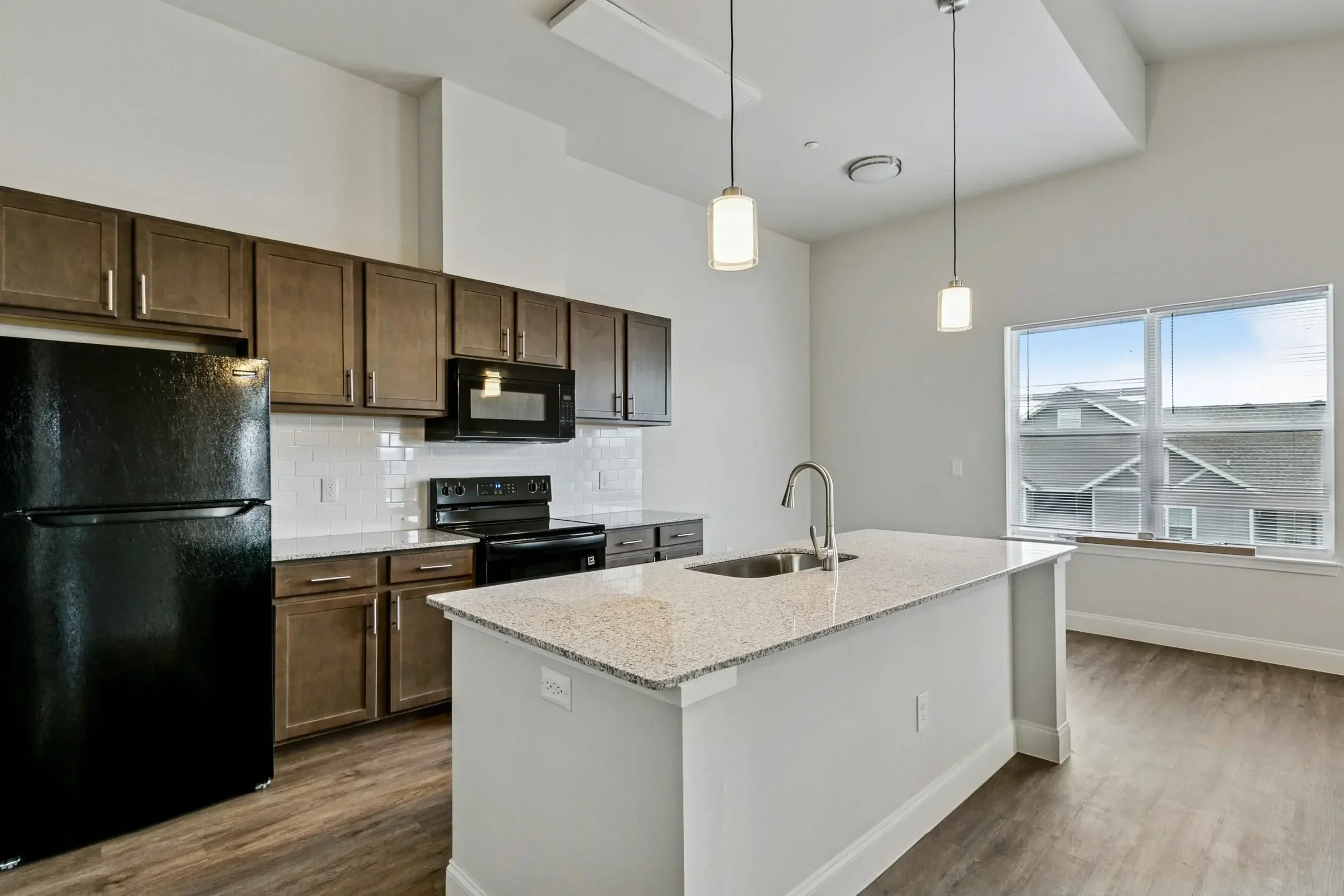 Sherwood Oaks gallery image