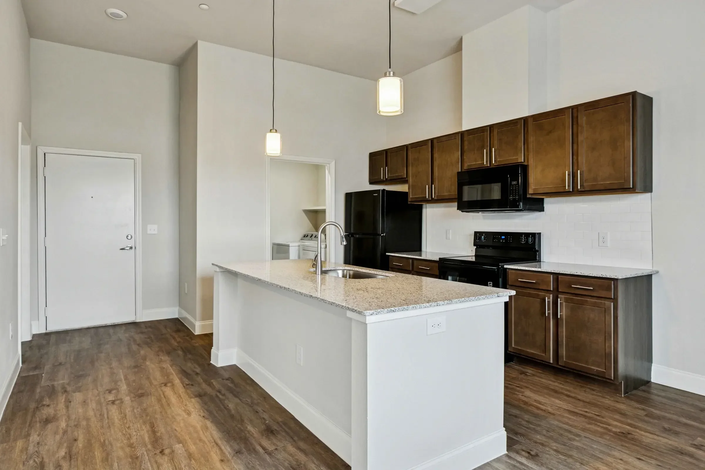 Sherwood Oaks gallery image