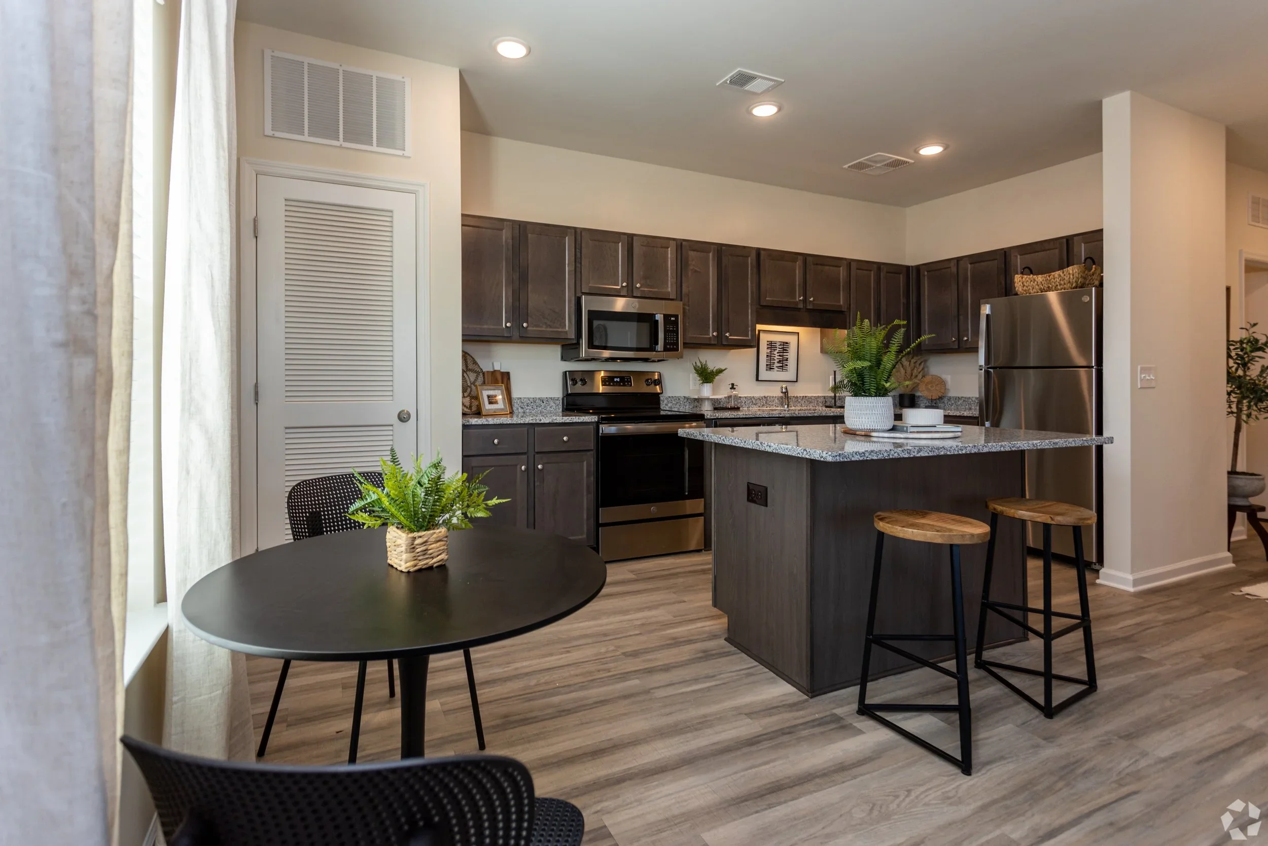 Sunrise Ridge gallery image