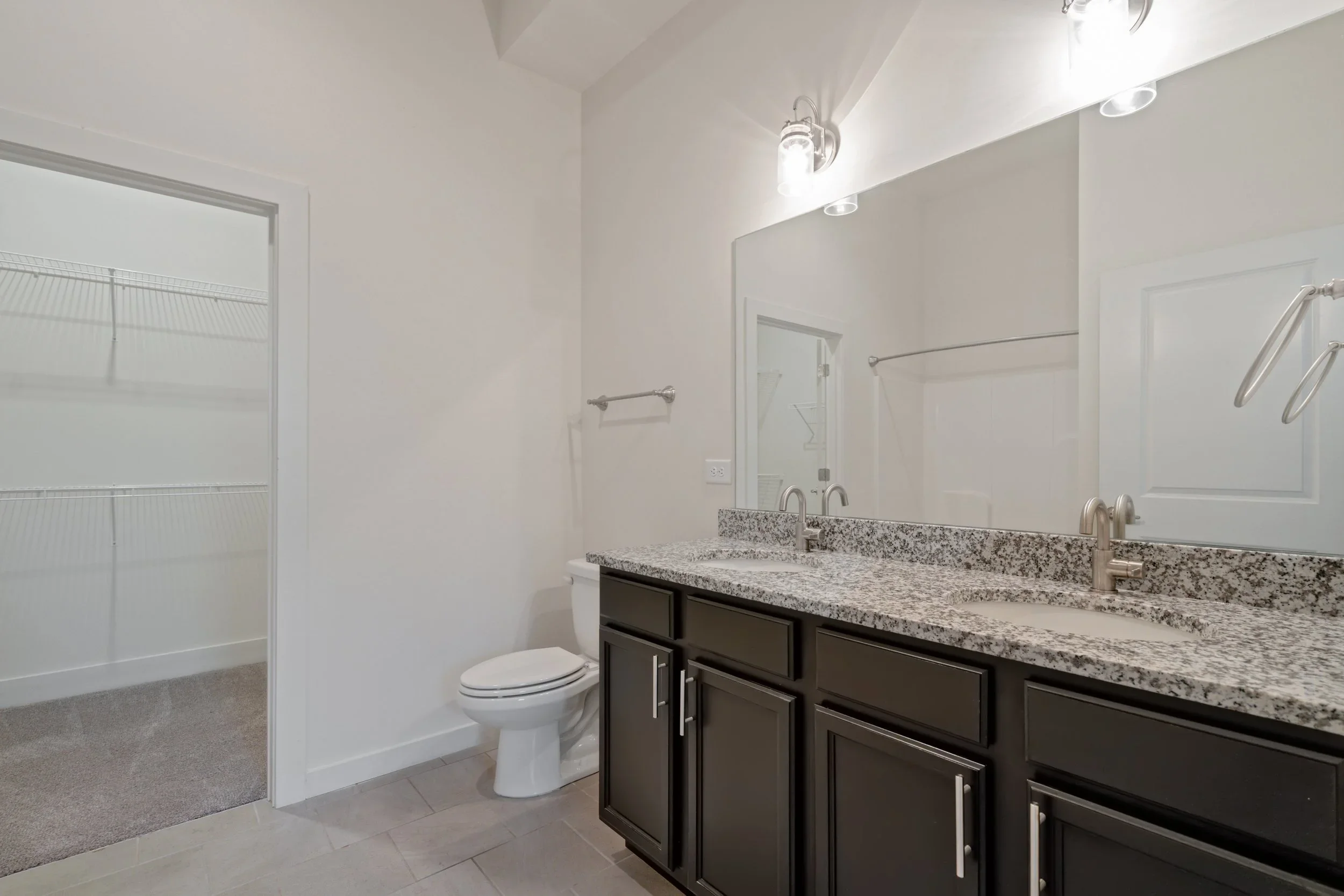 The Luxe at Indian Lake Village gallery image